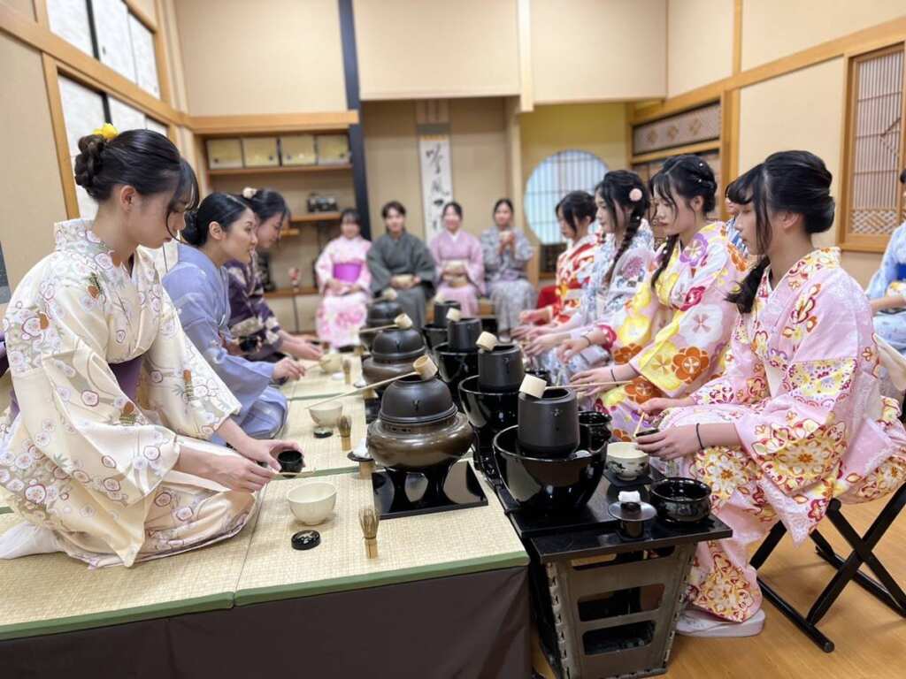 ▲稻江護家政科全國技藝競賽獲獎選手赴日專業研習。