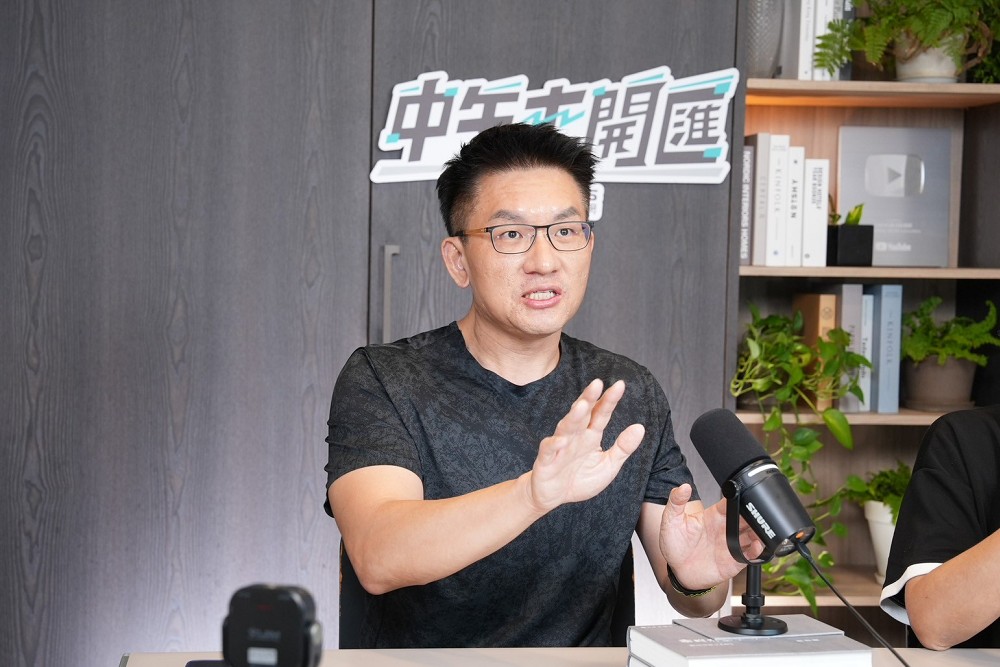 中午來開匯/直言2026大選「黃國昌放哪很重要」 童仲彥:藍白合一定要給出好舞台 214 中午來開匯/直言2026大選「黃國昌放哪很重要」 童仲彥:藍白合一定要給出好舞台 213