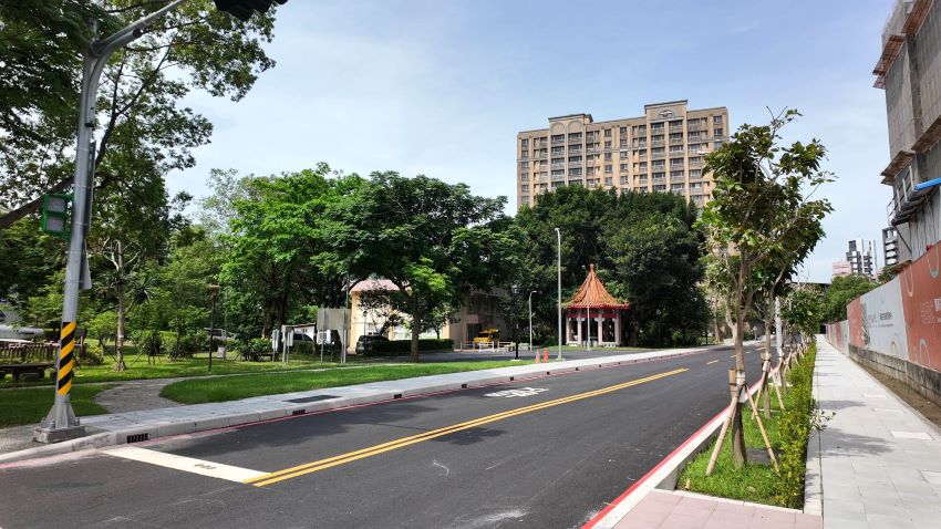 榮獲兩項國家卓越建設獎 新北公共工程品質再獲肯定! 2 《圖說》土城區『頂福安居』社會住宅基地南側12公尺計畫道路開闢(含雨水箱涵設置)工程,秉持資源循環與環境永續的理念榮獲2025年國家卓越建設獎評選為「最佳規劃設計類優質獎」。〈工務局提供〉