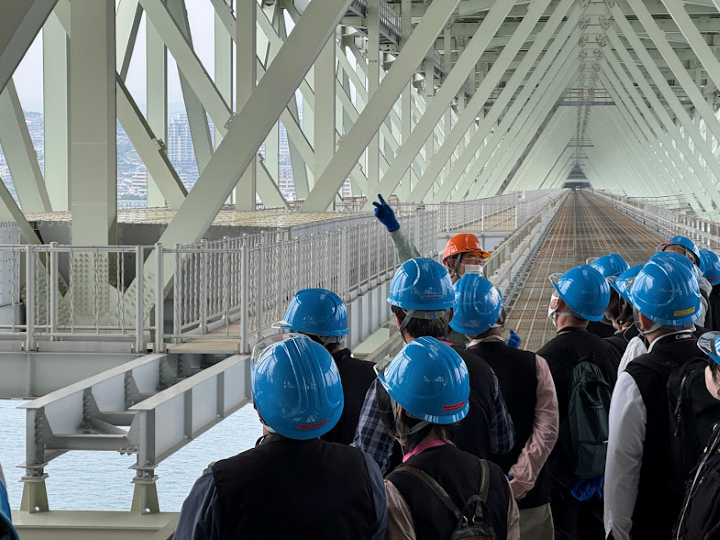 挑戰海拔300公尺!神戶「明石海峽大橋」橋頂登高體驗期間限定開放