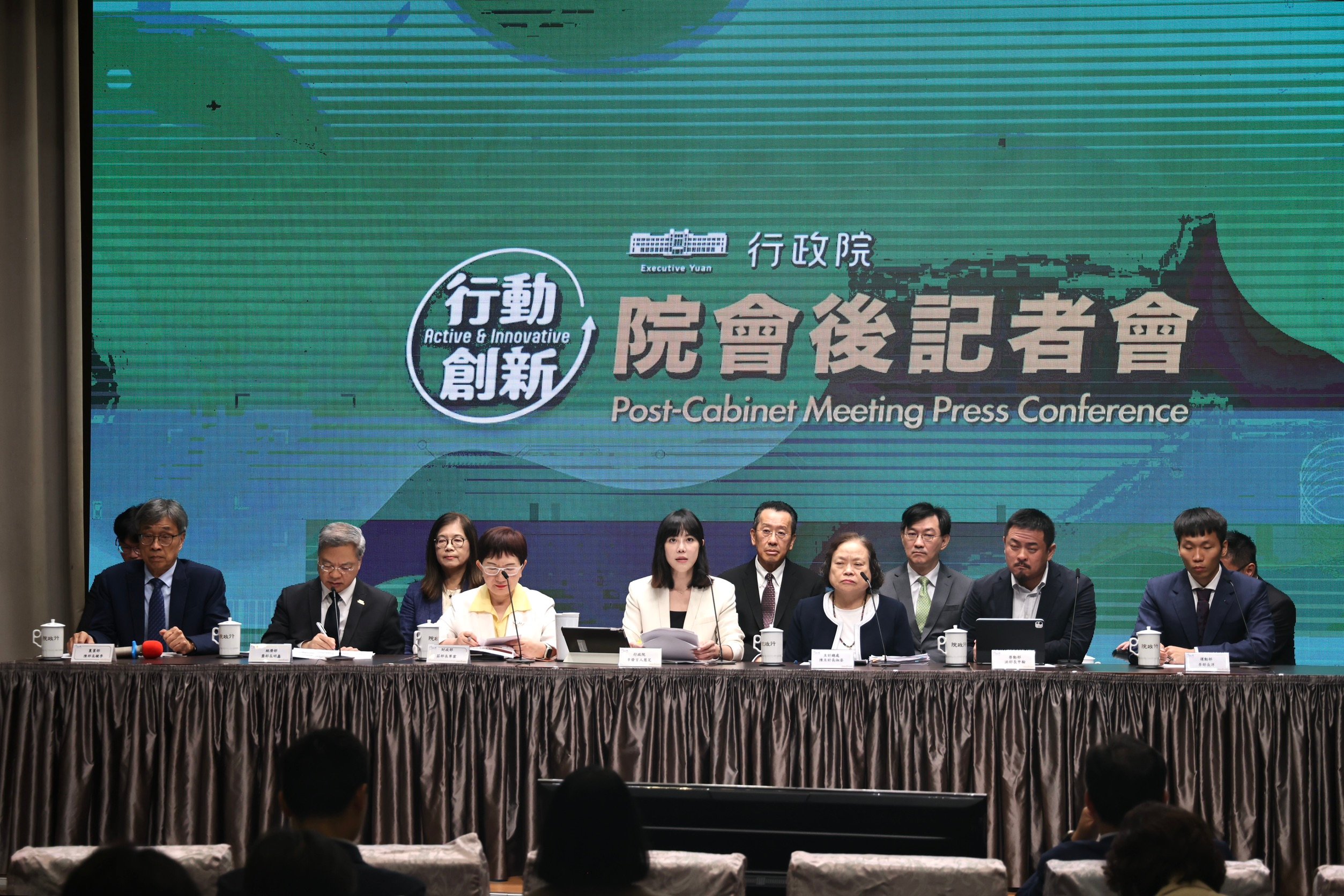 政院發言人李慧芝記者會上轉述卓揆提示，13日邀縣市討論財劃法。林啟弘攝