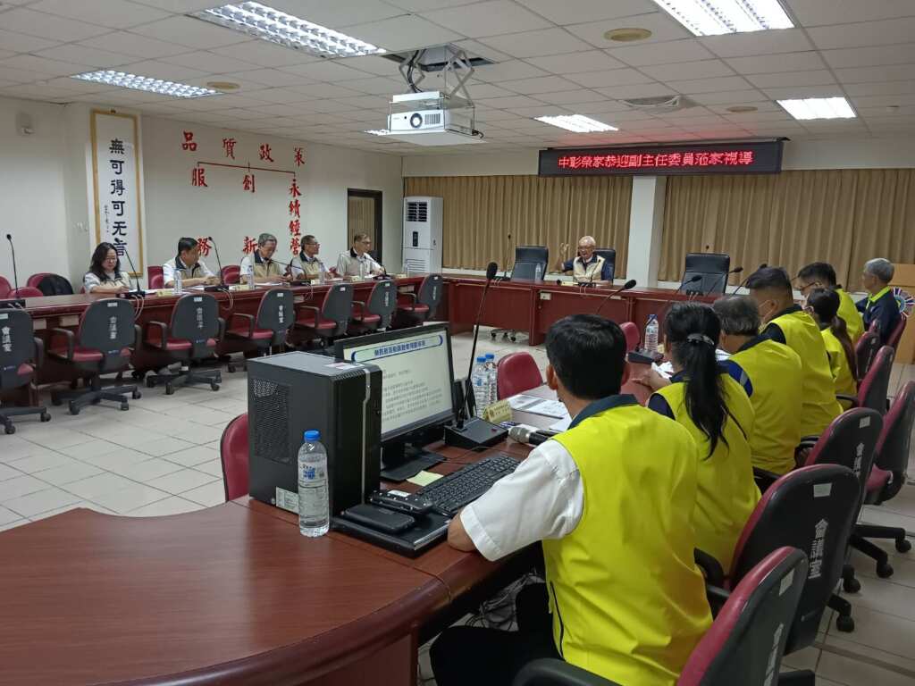 ▲輔導會副主任委員陳進廣(中央主席)視導中彰榮家「輔導會成立71週年暨第47屆榮民節」活動籌備情形。(中彰榮家提供)