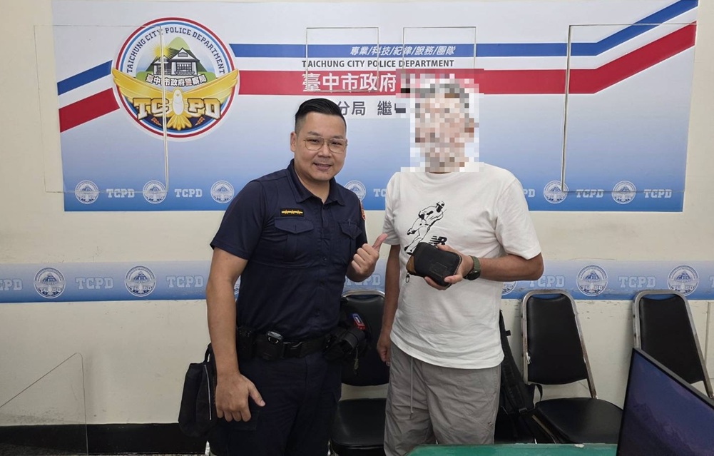 ▲圖說:員警透過電子郵件E-mail順利尋獲日籍失主,讓錢包物歸原主 (圖/台中市政府 提供)