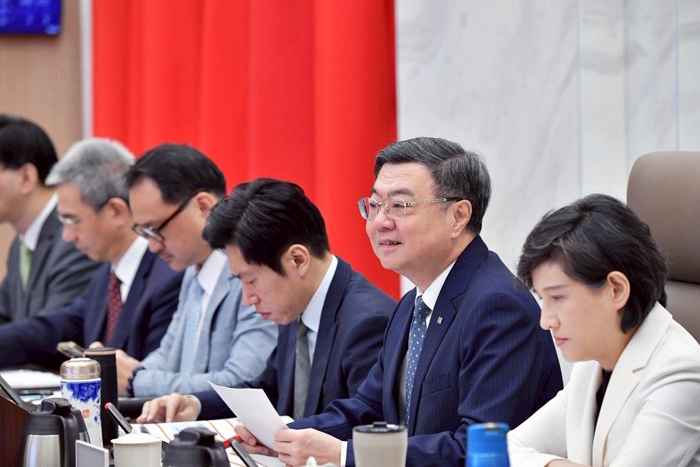 邀縣市首長討論新版《財劃法》解方　卓榮泰：解鈴還須繫鈴人 209