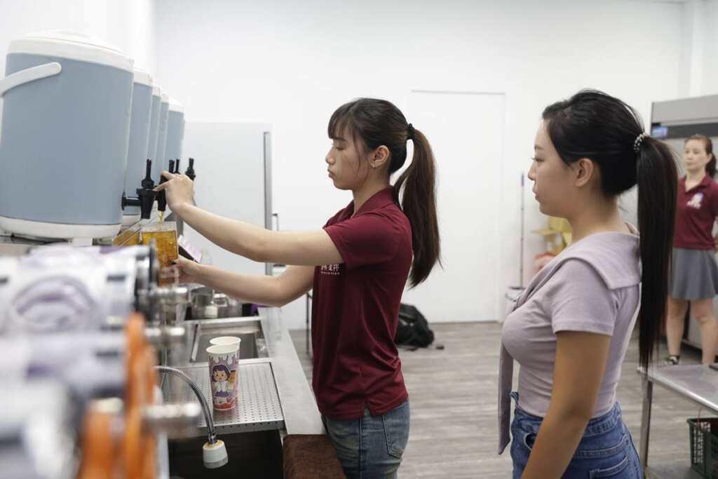 ▲花蓮職探所點亮職涯第一哩路，縣府攜手企業培育在地新力量。