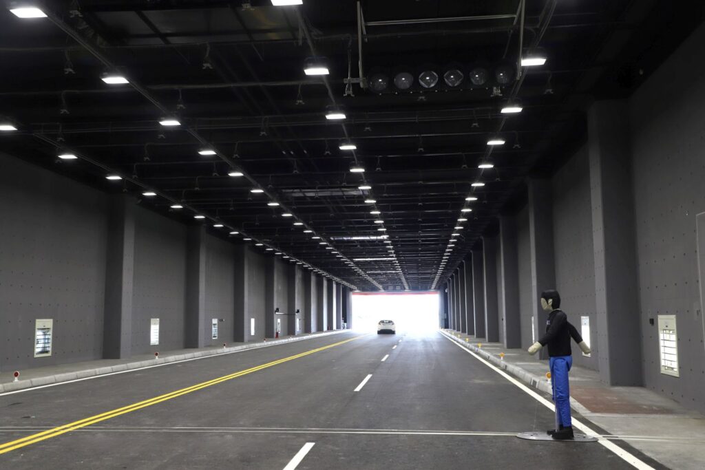智慧車電自駕車場域將於十月完工。