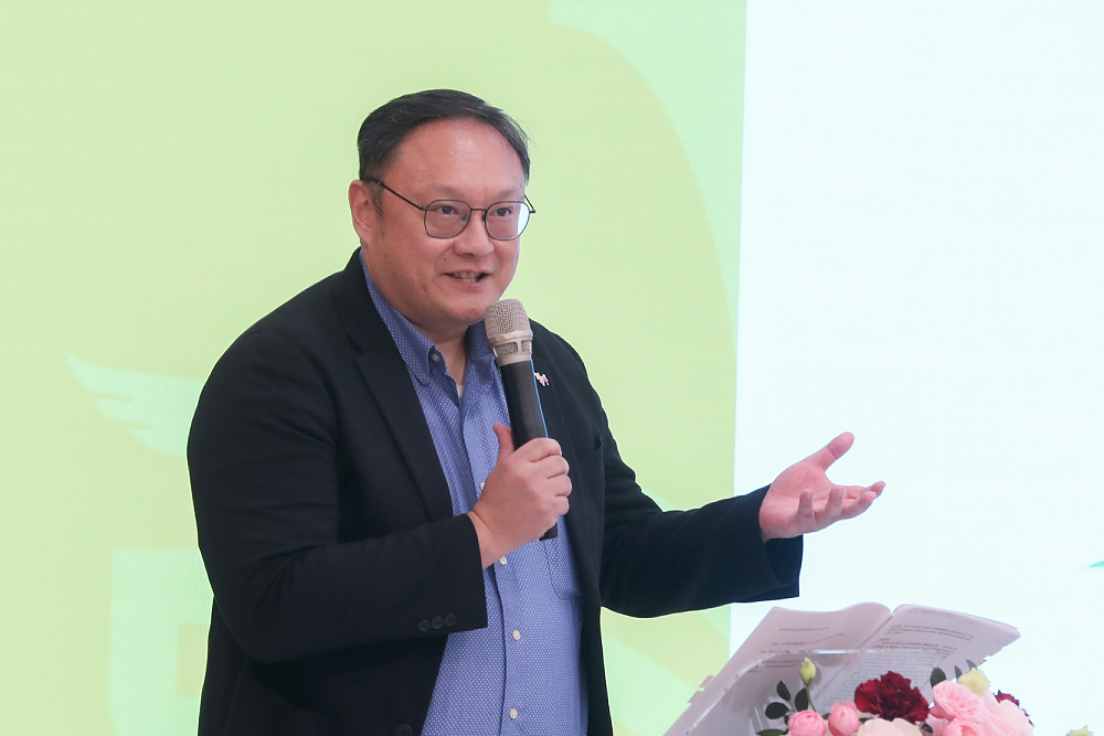 轟中央左手給、右手扣 鄭照新:行政院應釐清權責與金額 190 轟中央左手給、右手扣 鄭照新:行政院應釐清權責與金額 189