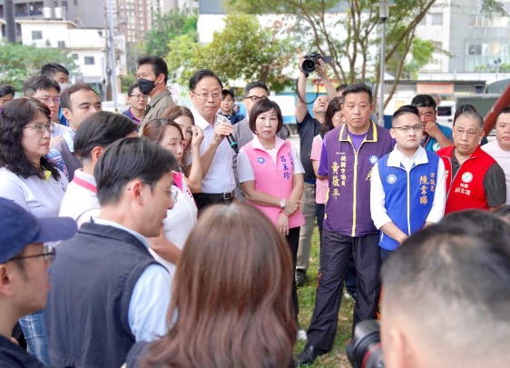 玉玲建議增設「復旦國小站」。經勘查後獲得決議,將於環南路與廣平街口設置新站。(圖/呂玉玲國會辦公室)