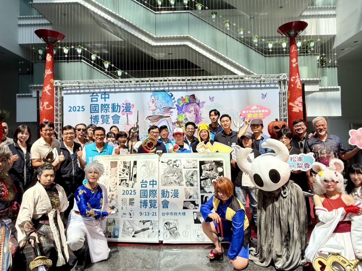 ▲台中國際動漫博覽會市府登場，盧秀燕化身《寶可夢》小智邀漫迷共創台中傳說。(圖/記者顏淑娟攝)