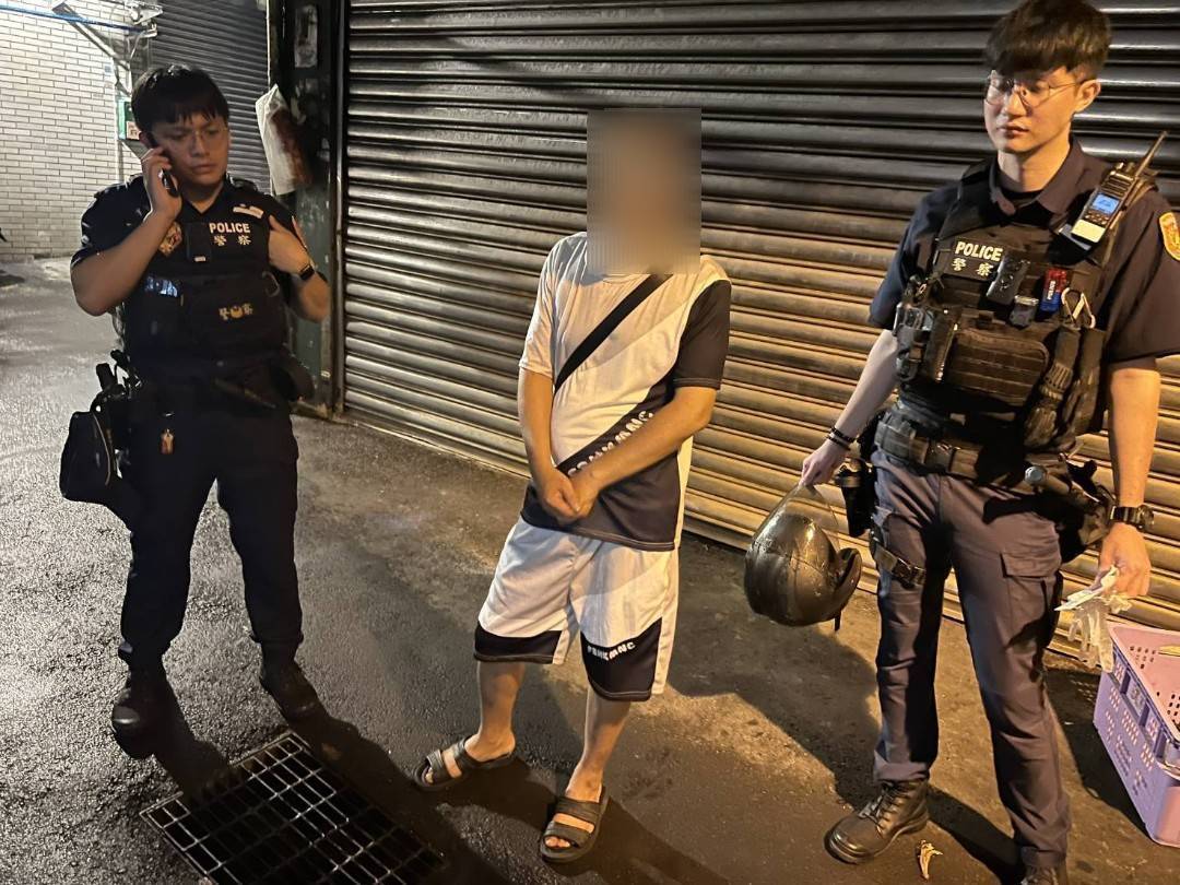 停車忘記拔鑰匙遭竊 蘆竹警以車追人成功找回 685091 0