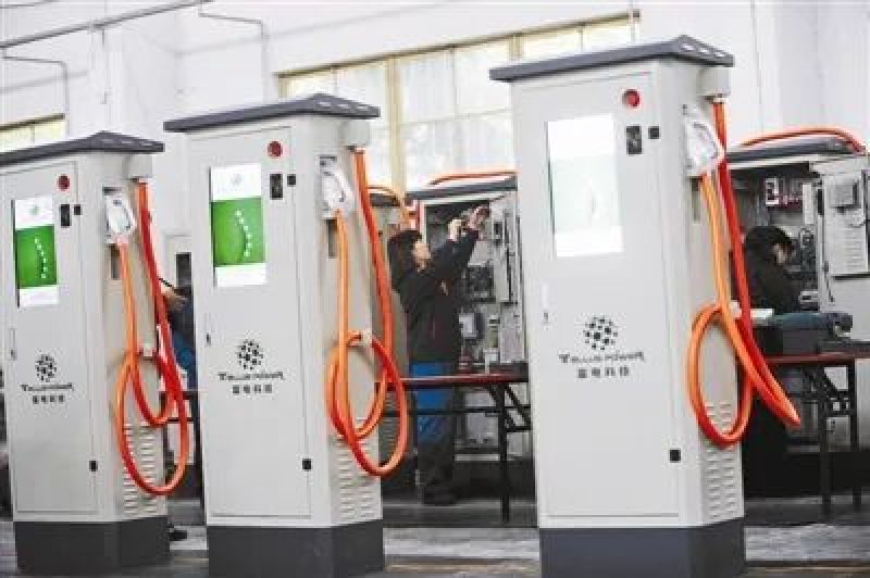 北京最大光伏超充站啟用 可同時供應86個充電車位