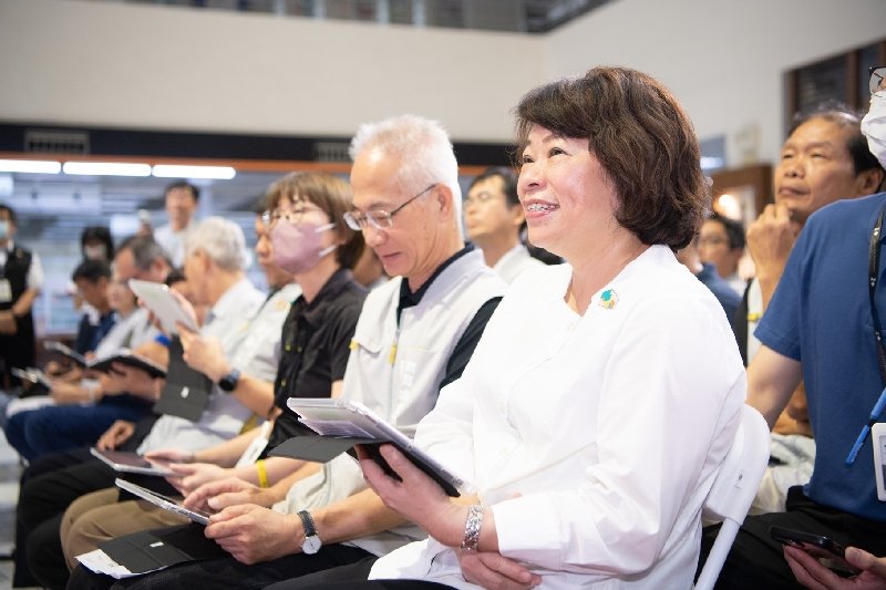 三項「全國唯一」為嘉義市數位教學寫下新的里程碑！嘉義市 100%「師師有平板」打造數位教學新標竿