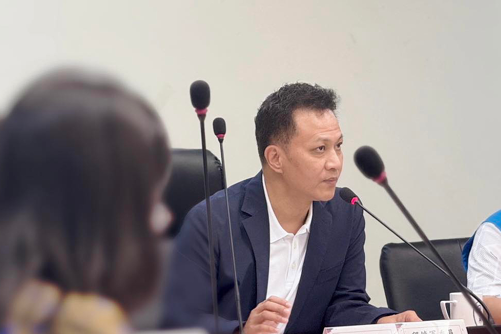 苗栗財力分級靠一紙公文被「升等」太離譜 邱鎮軍:逼地方吞血還債 218 苗栗財力分級靠一紙公文被「升等」太離譜 邱鎮軍:逼地方吞血還債 217