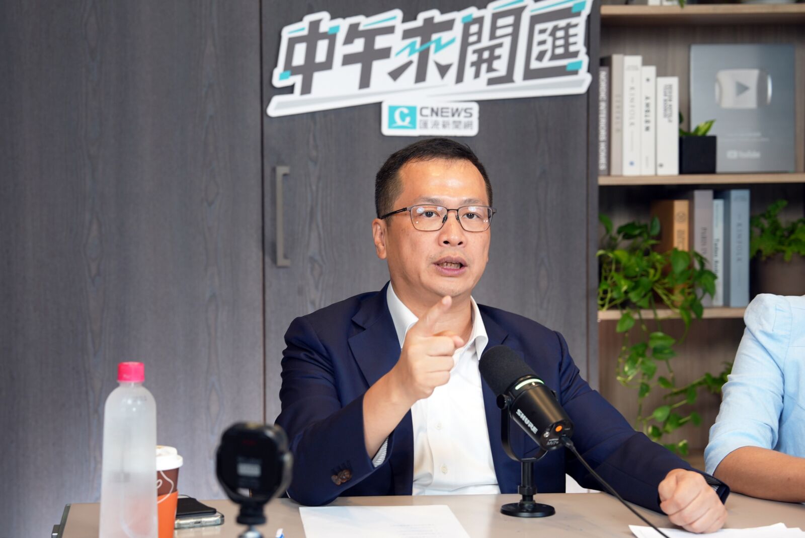 中午來開匯／盧秀燕代理人？　羅智強曝台中立委勸進才決定選黨主席 221