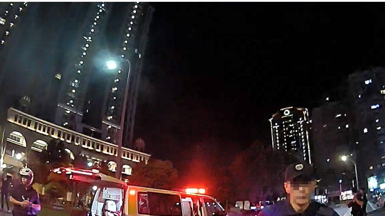姚姓男子失控行徑造成兩名社區保全掛彩,警方後續依傷害罪移送偵辦。(記者翻攝)