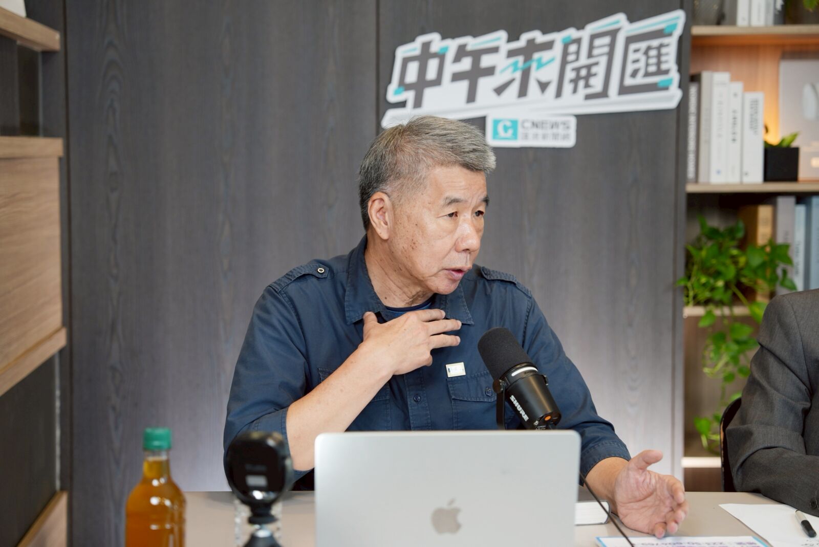 中午來開匯/質疑國民黨員名冊可信度 張亞中:江啟臣比朱立倫值得信賴 212 中午來開匯/質疑國民黨員名冊可信度 張亞中:江啟臣比朱立倫值得信賴 211
