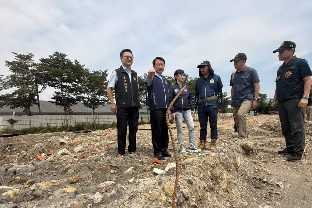 橋檢會勘美濃大峽谷　檢察長張春暉：非外界傳聞「沒有動作」 215