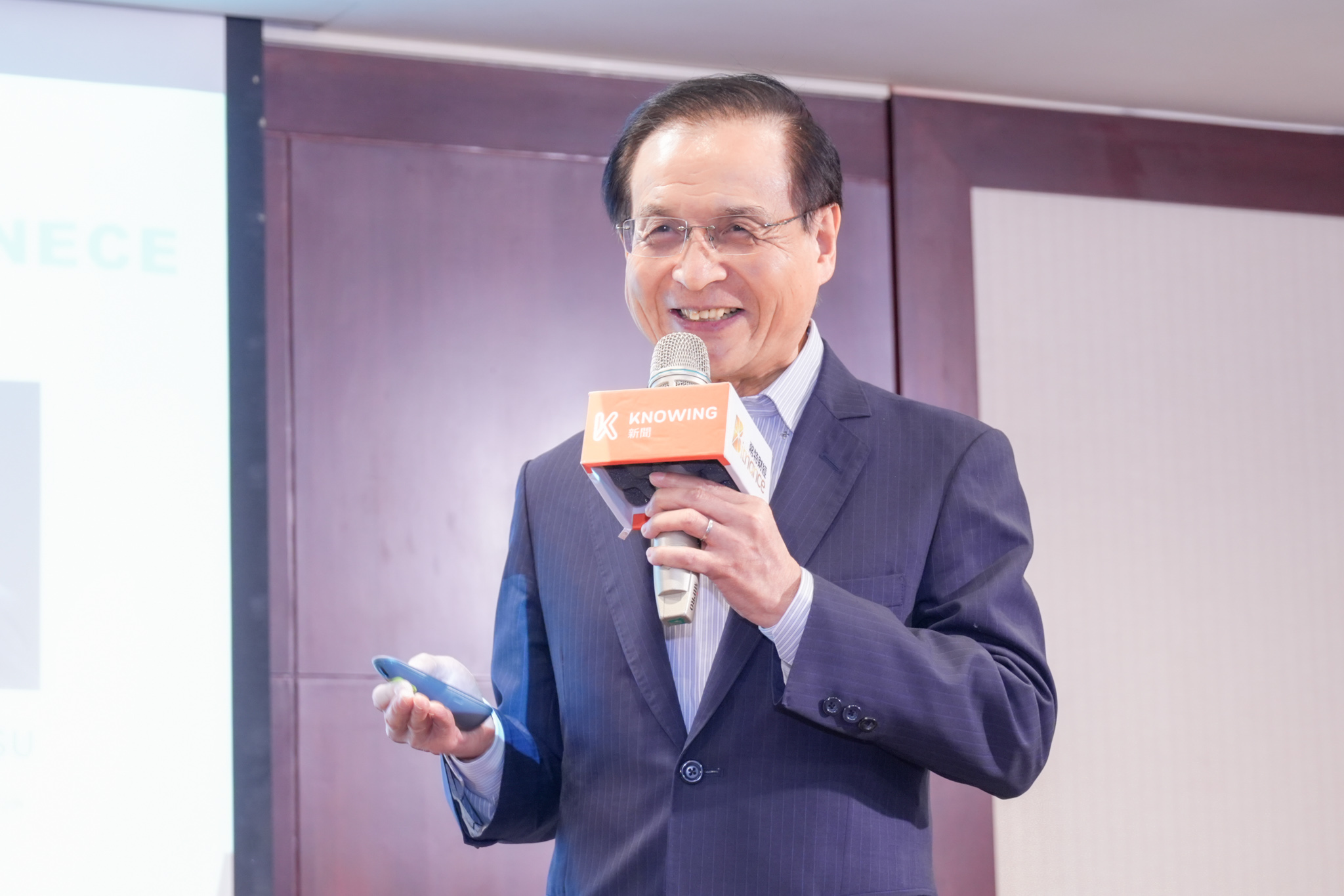 《WHATs NEXT》財團法人商業發展研究院董事長許添財:台灣網路與數位科技發展,應有總體經濟的思維與國際戰略觀!