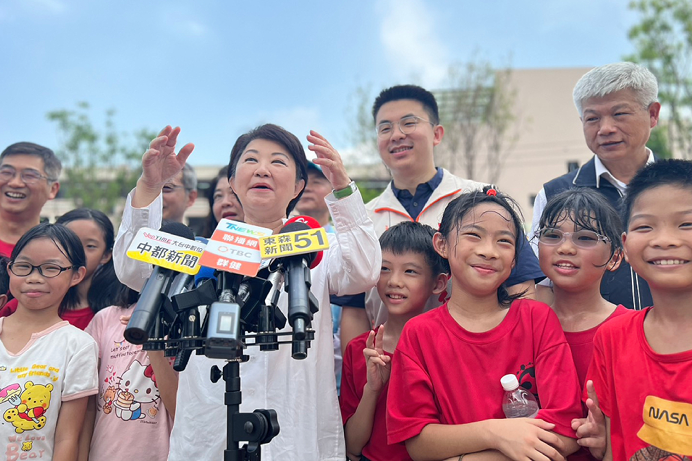 台中捷運藍線補助僅剩4% 盧秀燕拜託中央高抬貴手 208 台中捷運藍線補助僅剩4% 盧秀燕拜託中央高抬貴手 207