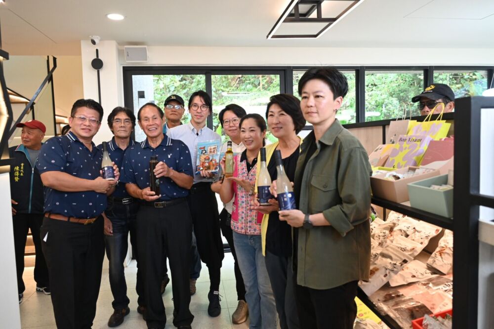 「魯瑪數位遊牧基地」啟用 饒慶鈴:遠距工作跨境生活已成世界趨勢 228 「魯瑪數位遊牧基地」啟用 饒慶鈴:遠距工作跨境生活已成世界趨勢 227