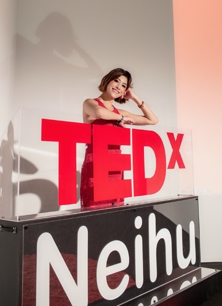 ▲TEDxNeihu創辦人、中英日三語主持人Yuki（許愛霓）開設線上課程。（圖 ／萬眾矚目顧問提供）