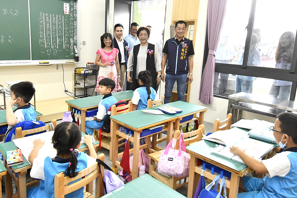 鹿港鹿東國小不憂少子今啟用第2校舍 王惠美:投資教育就是投資未來 204 鹿港鹿東國小不憂少子今啟用第2校舍 王惠美:投資教育就是投資未來 203