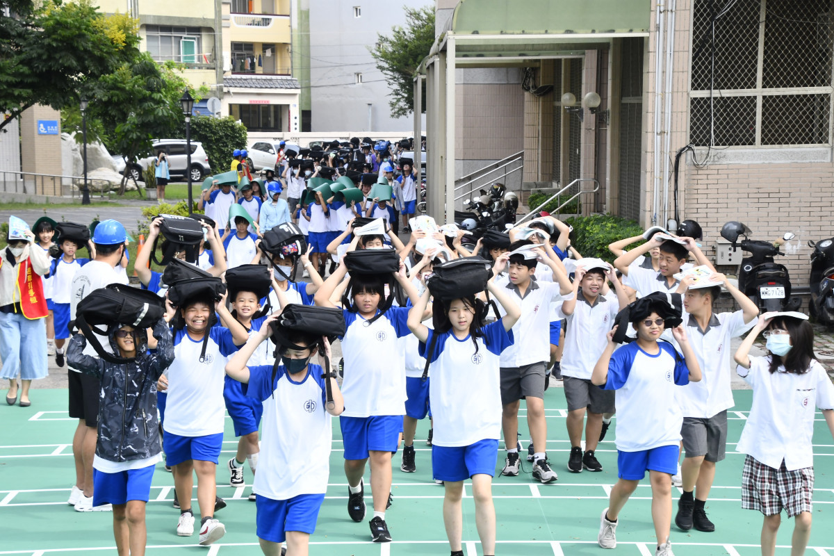 114年度國家防災日：彰化縣舉辦地震避難掩護演練。圖／記者鄧富珍攝