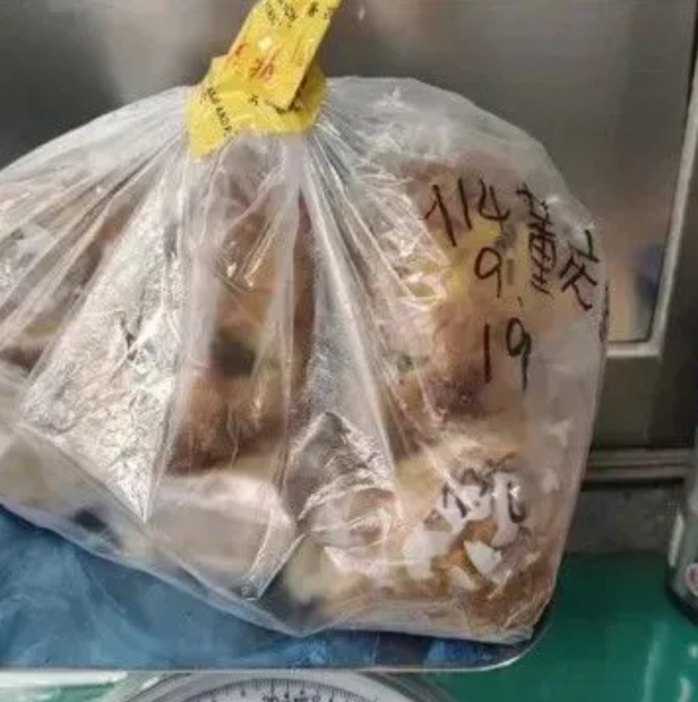 廈門男肉鬆麵包闖關!繳不出20萬罰金遭遣返-禁入境5年