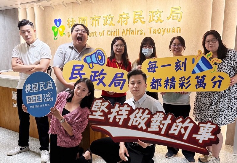 桃園民政局變身劇組！KUSO土地公 帶您秒懂宗教建築合法化 8年級公務員變男神女神 省錢宣導片竟爆紅轉傳