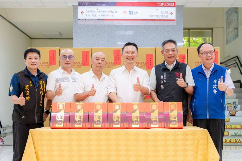 ▲郭祿食品暨日勝機構聯合捐贈中秋禮品。