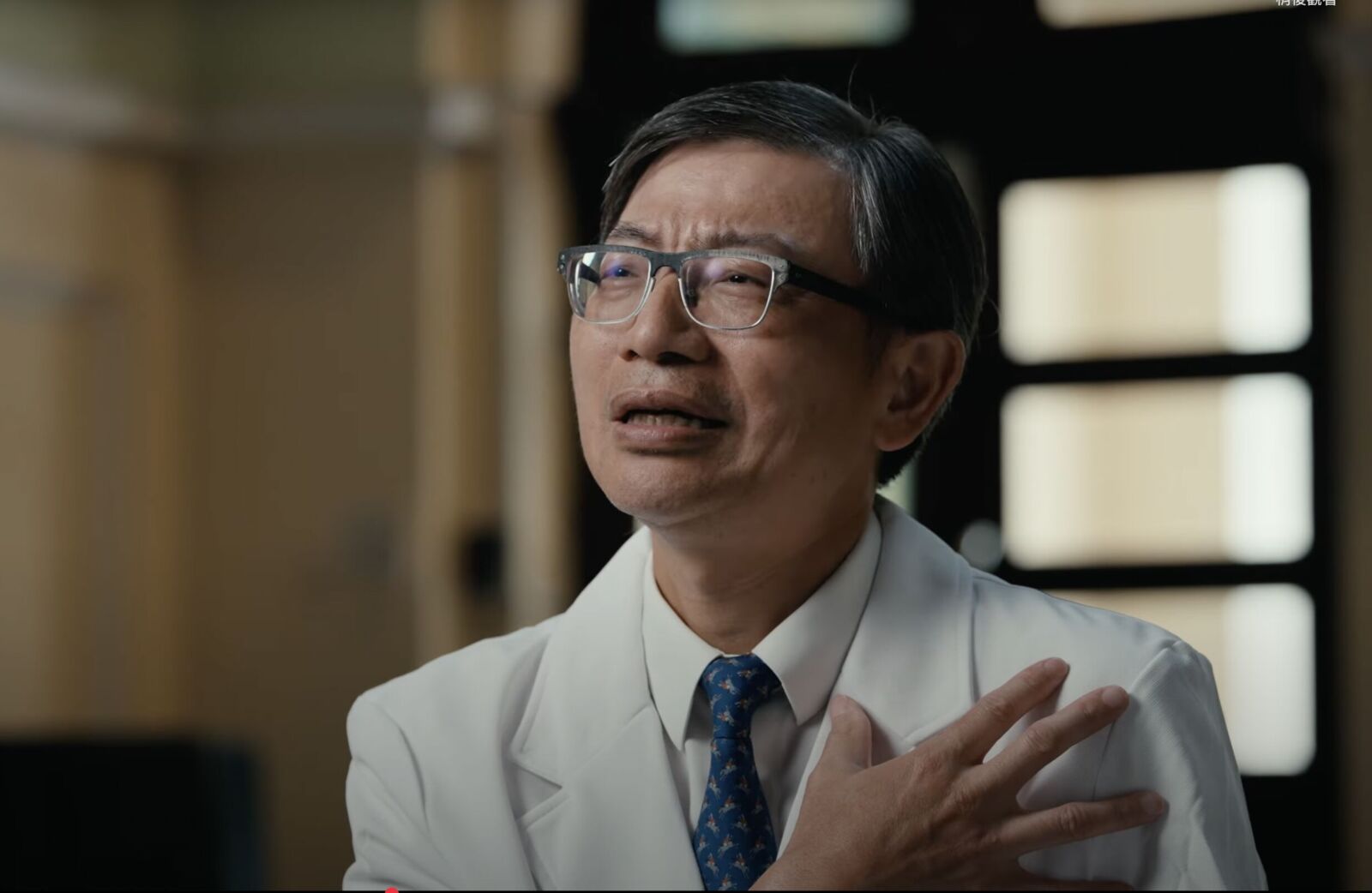 為招住院醫師拚了!台大外科部主任拍影片 出賣「兒子真實故事」賺熱淚 210 為招住院醫師拚了!台大外科部主任拍影片 出賣「兒子真實故事」賺熱淚 209