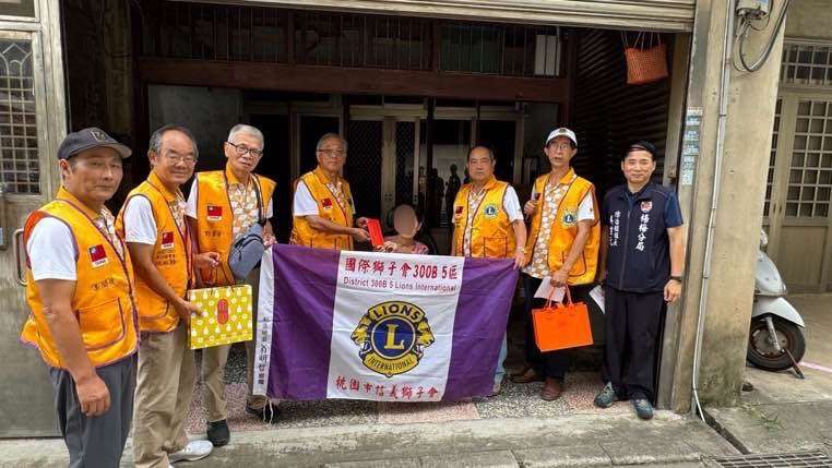 楊梅警、信義獅子會號召愛心捐款 助弱勢迎接溫馨中秋節 S 76366171 0