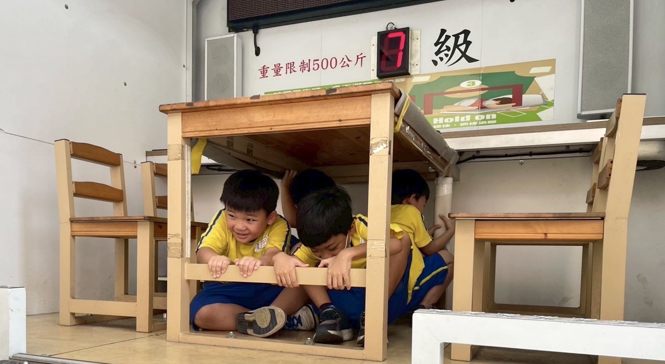桃消迴龍分隊前進校園 培養學子正確防災觀念 S 304480298 0