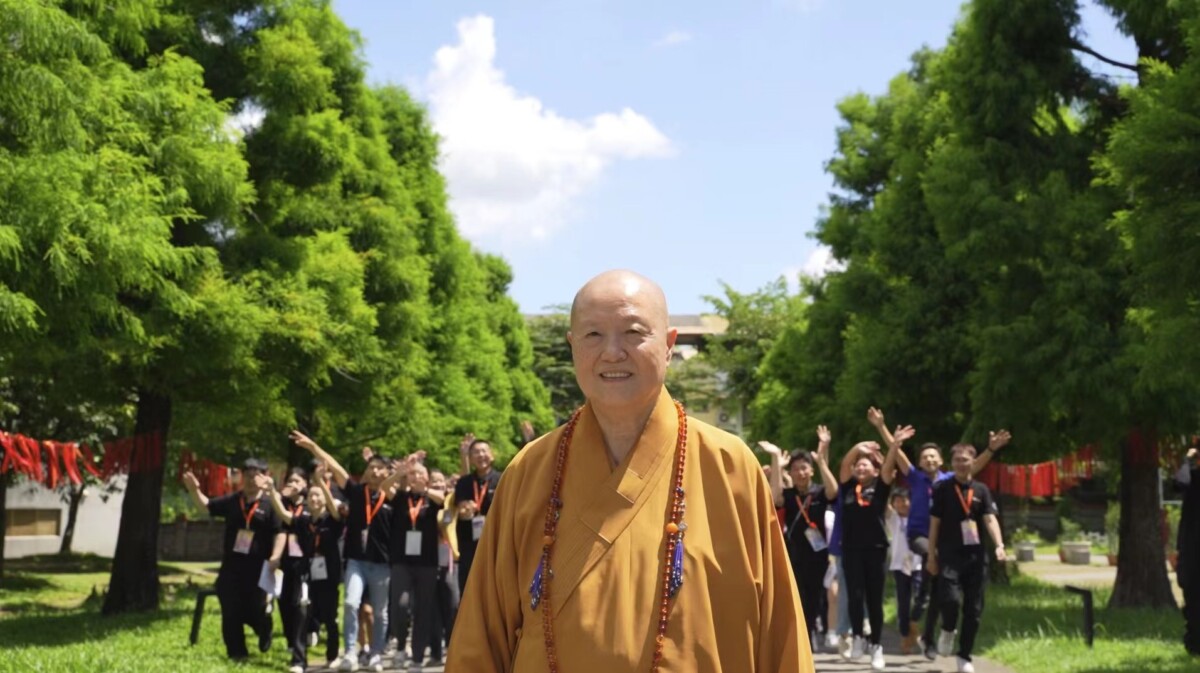 ▲常露法師率領慈明高中走過921，迎向光明未來！