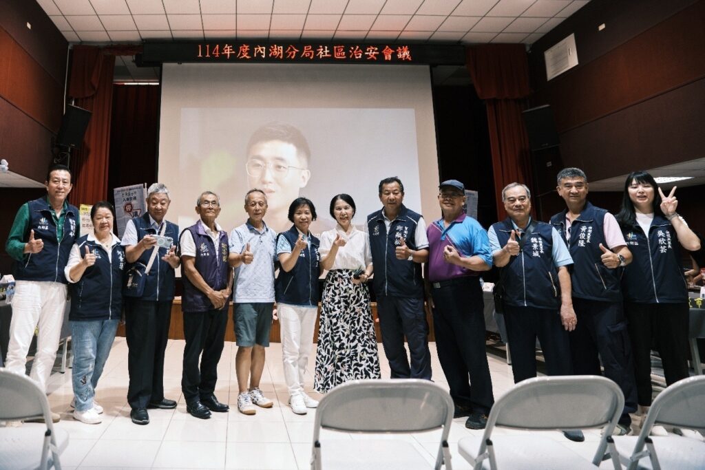 學生展現創意與社會責任感 警民攜手守護社區 1 MEITU 20250919 105612161