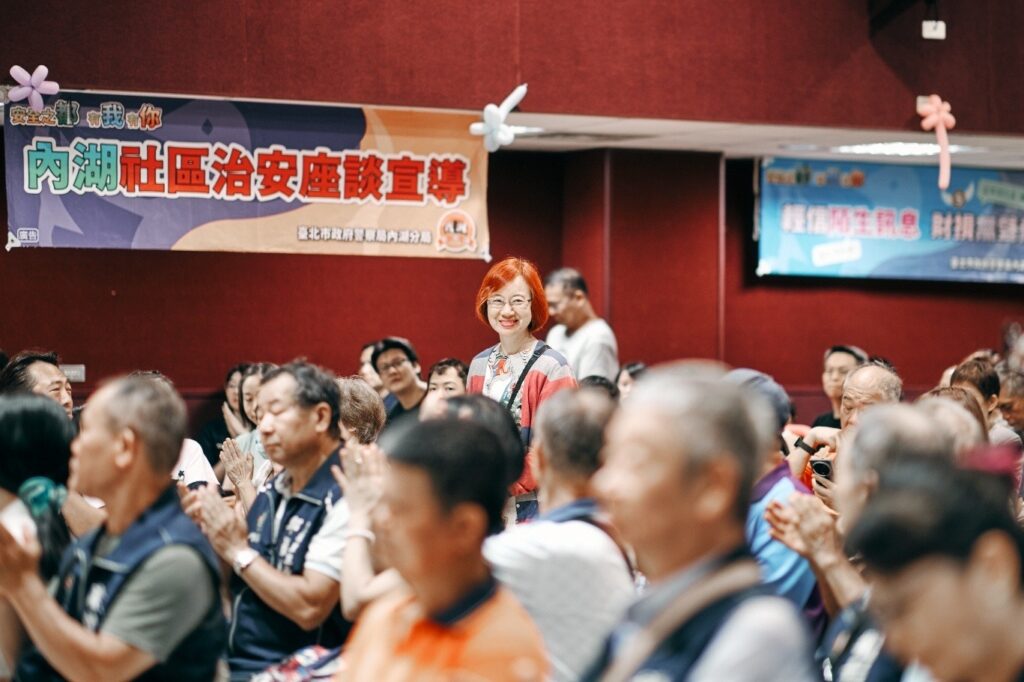 學生展現創意與社會責任感 警民攜手守護社區 3 MEITU 20250919 105757152