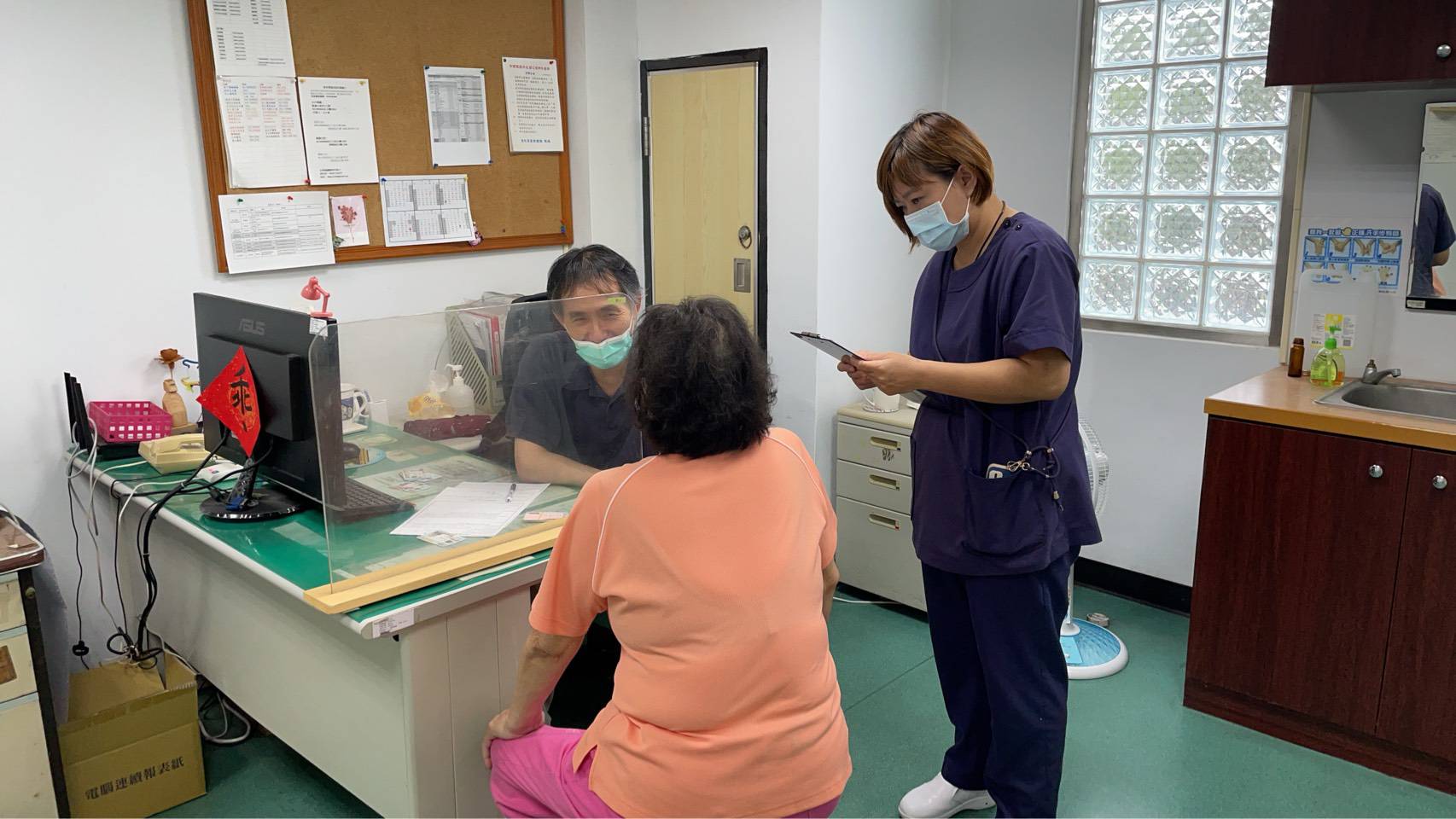 長者心理健康有保障 彰化榮家邀身心科醫師駐診 - https://www.watchmedia01.com