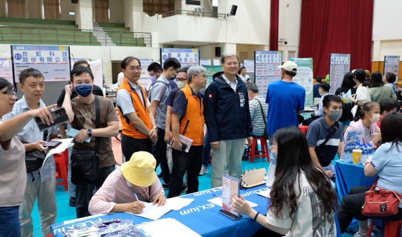 求職韌我行 高市徵才活動加碼互動遊戲 強化就業韌性