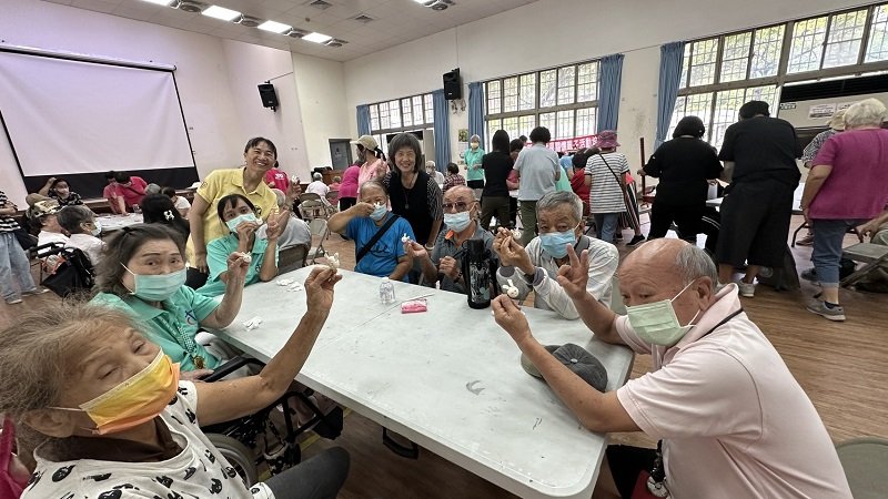 新住民親子培訓課程登場 黏土DIY連結家庭與社區