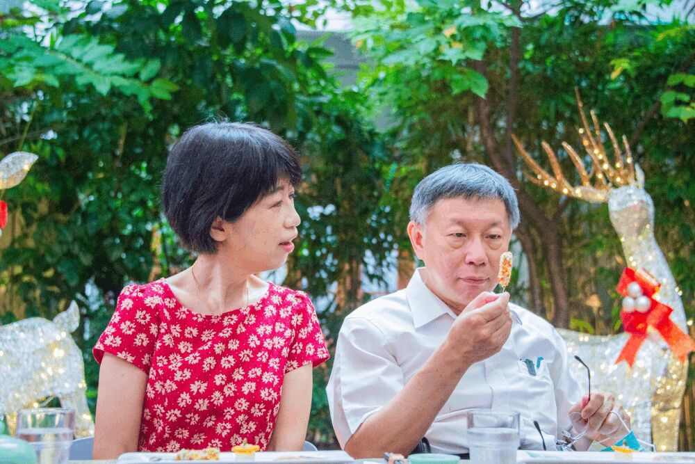 夫妻都成「熊貓眼」 陳佩琪心疼柯文哲爆帶狀皰疹、疑染HPV 231 照片來源:陳佩琪臉書