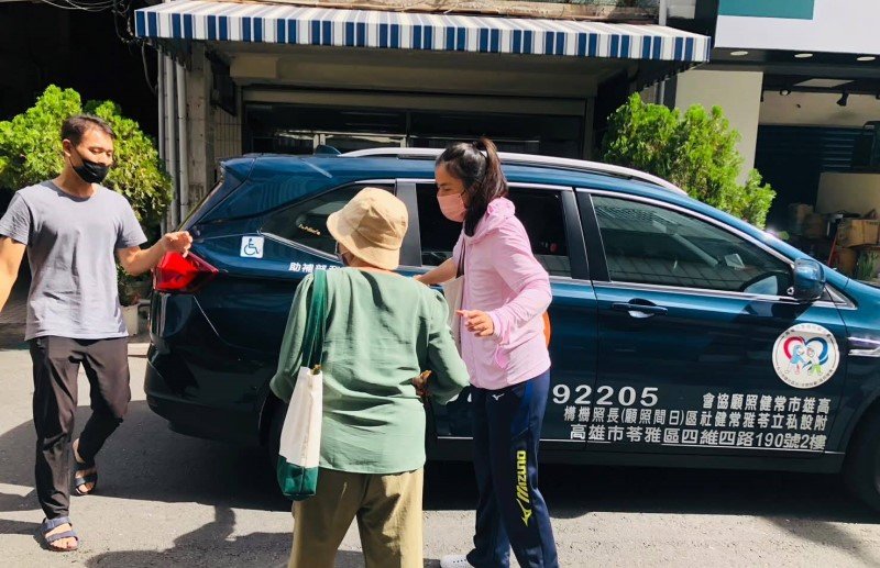 阮綜合醫院個管師暖心陪伴 助長者重拾尊嚴與笑容
