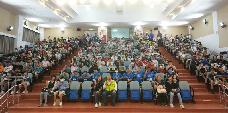 114年澎湖縣環境知識競賽登場 陳光復勉勵環保尖兵以行動守護地球