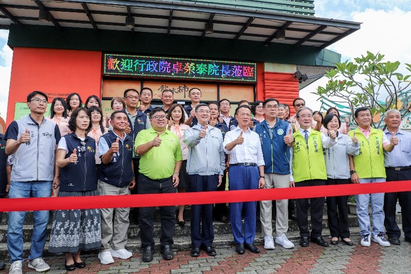 行政院長卓榮泰視察嘉義縣番路鄉農會 中央地方合力推動柿子產業升級