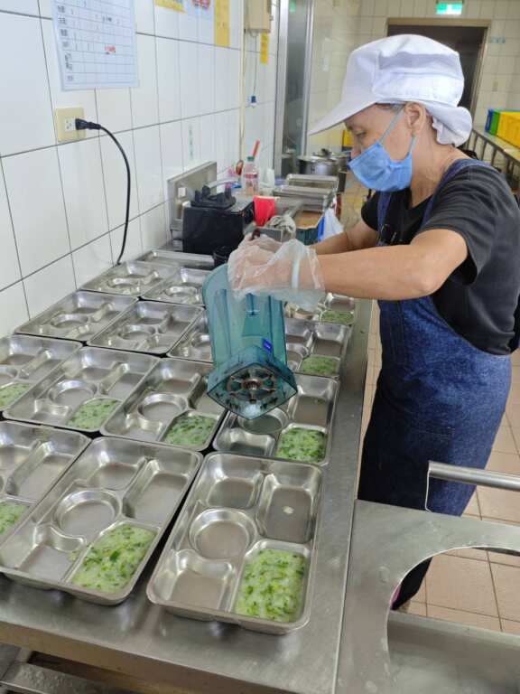 ▲彰化榮家照顧長者飲食需求,精進軟質餐點提升營養與品質。(彰化榮家提供)