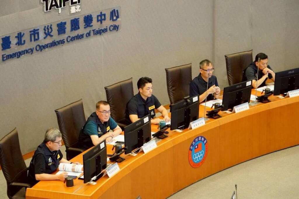 ▲蔣萬安主持臺北市政府樺加沙(RAGASA)颱風防颱整備會議。