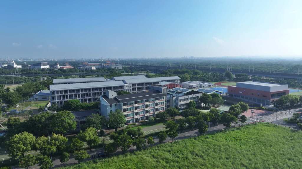 ▲沙崙國際高中未來將與周邊企業及研發機構密切合作,成為學校即實驗基地的示範典範。
