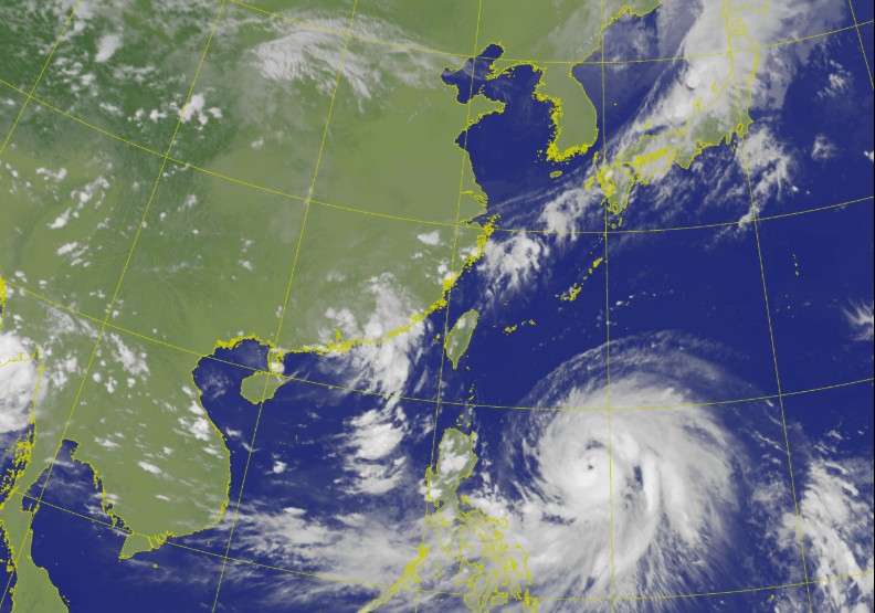 ▲颱風樺加沙轉強颱,全台須防豪雨強風!(照片翻攝氣象署)