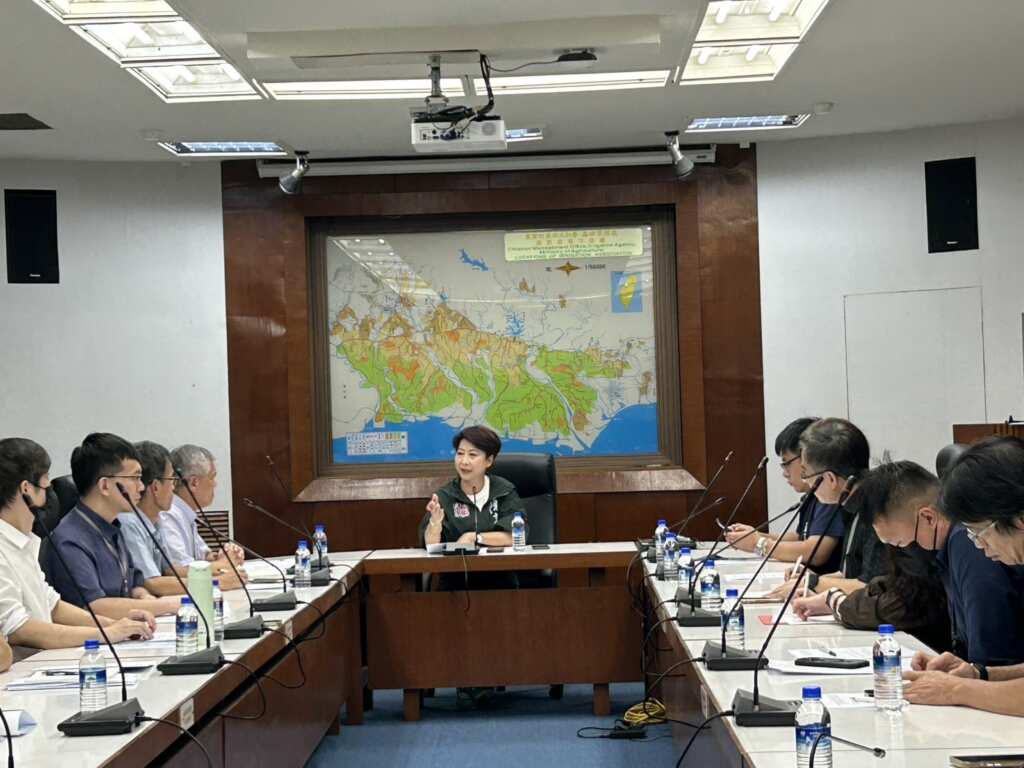 ▲立委陳亭妃強調,台南市美術一館和農田水利署廳舍結合,兼顧「原嘉南大圳組合事務所」活化再利用。