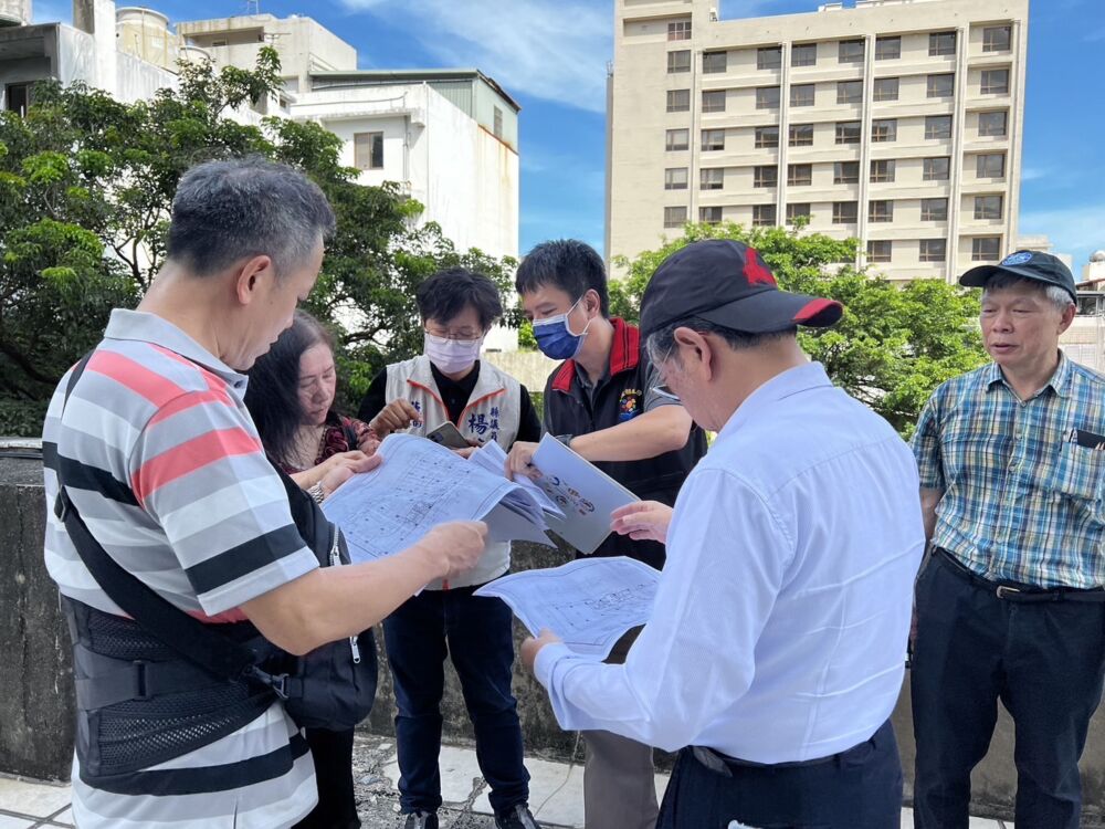 楊華美促「華爾街大樓」耐震補強專案認定 陳培瑜助爭取1千5百萬補助 250 楊華美促「華爾街大樓」耐震補強專案認定 陳培瑜助爭取1千5百萬補助 249