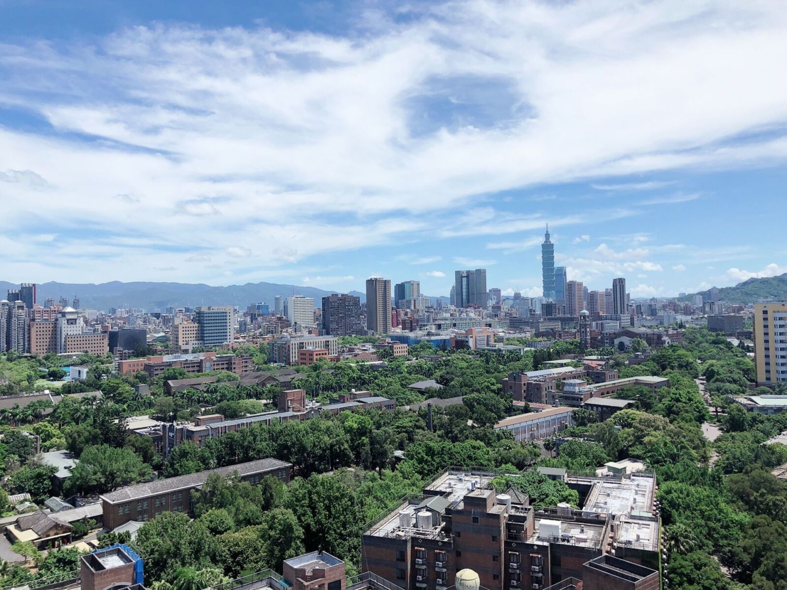 房地合一2.0奏效!短期交易占比創新低 永慶房屋:市場轉向長期持有 220 房地合一2.0奏效!短期交易占比創新低 永慶房屋:市場轉向長期持有 219